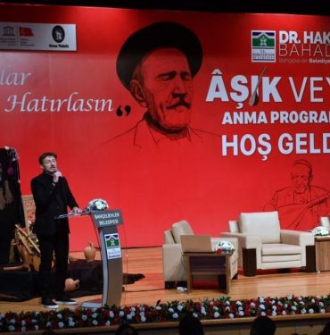 Aşık Veysel, vefatının 49. yılında Bahçelievler'de anıldı