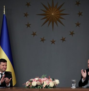 Cumhurbaşkanı Erdoğan, Ukrayna Devlet Başkanı Zelenskiy ile telefonda görüştü