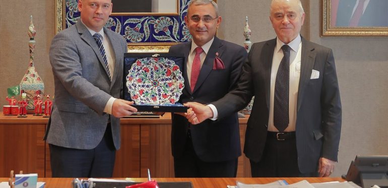Macaristan'ın İstanbul Başkonsolosu Laszlo Keller Kütahya'da