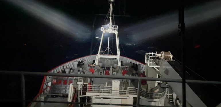 Ukrayna'nın araştırma gemisi savaşa rağmen Antarktika'ya ulaştı