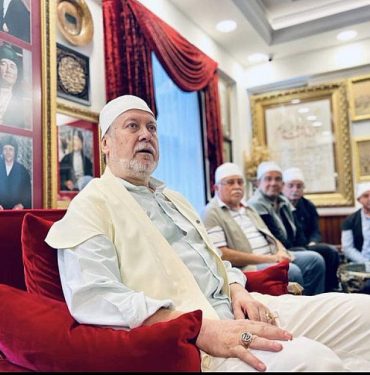 2022-09-cerrahi-tarikatinin-yeni-seyhi-urfali-ses-sanatcisi-oldu_b9b7382da6d13c880a69