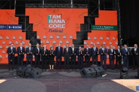 GENÇLİĞE YATIRIM ÖDÜLÜ BAŞKAN BEYAZGÜL’E (1)