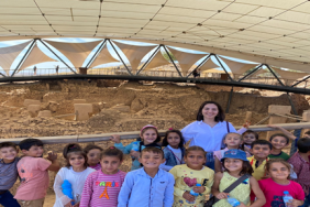 ogrenciler_sehrin_tarihi_ve_kutsal_yerlerini_gezdiler_h44556_be66b