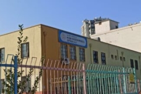 12-yasindaki-kiz-okulda-sinif-arkadasini-hortumla-dovup-bicaklayarak-oldurdu_7402_dhaphoto2_16_9_1669810677-390x216