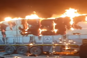 sanliurfa_da_pamuk_yuklu_tir_alev_aldi_h44723_607f0