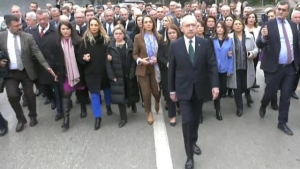 son-dakika-kilicdaroglu-ve-chp-li-vekiller-15488481_9701_o
