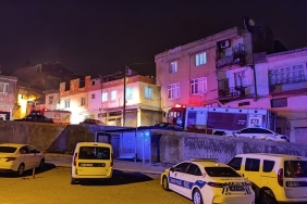 1674362746AA-20230122-30057355-30057353-KAHRAMANMARASTA_EVDE_CIKAN_YANGINDA_2_COCUK_HAYATINI_KAYBETTI