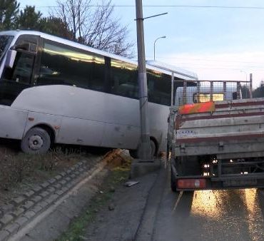 basaksehir-de-kazaya-yardim-etmek-isterken-3-15596096_o