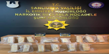 sanliurfa_da_aracin_yakit_deposunda_yakalandi_h45806_3a608