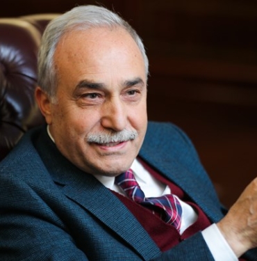 ahmet-esref-fakibaba-akp-ve-milletvekilligi-uyeliginden-istifa-etti-1077643-5 (2)