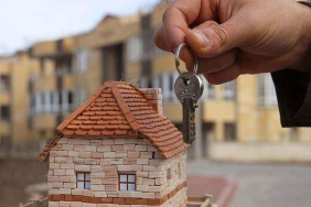 trabzondaki-kira-artislari-pes-dedirtti-4777