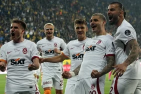 canli-izle-ankaragucu-galatasaray-super-ligde-sampiyonluk-maci-1
