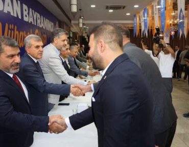 sanliurfa-da-ak-parti-bayramlasma-programina-yogun-ilgi_06303