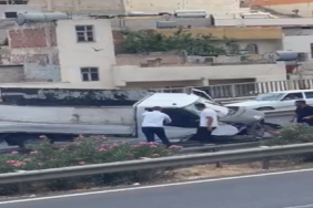 sanliurfada_tir_ile_pikap_carpisti_h47574_58ec4