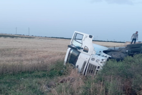 viransehirde_tir_devrildi_1_yarali_h47427_0583d