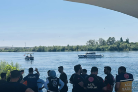 birecikte_firat_nehrine_giren_iki_kardes_suda_kayboldu_h47865_06eb1