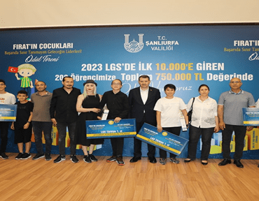 sanliurfada_gururlari_odullendirildi_h47710_f7ce1