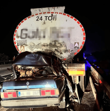 tankere-arkadan-carpan-otomobil-kagit-gibi-ezildi-16101164_390_m