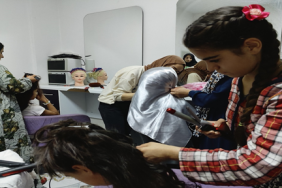 eyyubiye_de_sosyal_faaliyetleriyle_yuzlerce_kadinin_yuzunu_guluyor_h48502_56e73