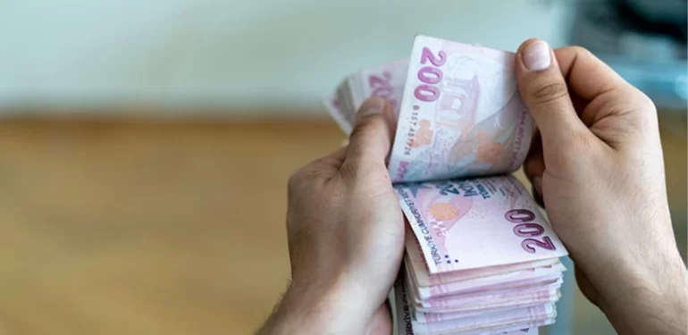 bakan-isikhan-ssk-ve-bag-kur-emeklilerinin-maas-16774048_3536_amp