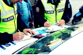 artik-herkes-trafik-polisi-whatsapp-ile-trafik-cezasi-uygulamasi-basladi