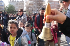 63ff0ddf50acca2004bff645