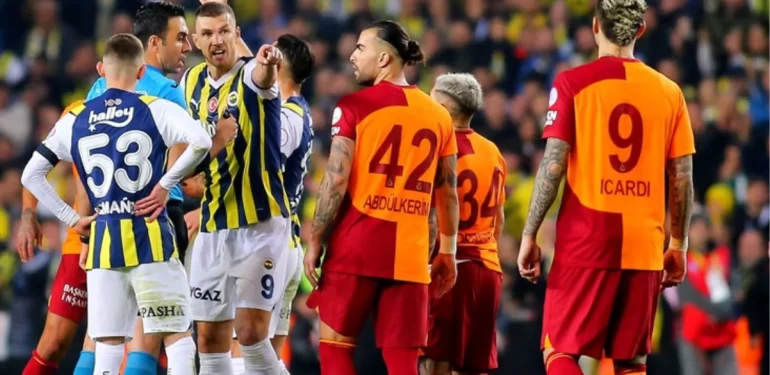 galatasaray-fenerbahce-derbisi-19-mayis-pazar-17321989_7027_amp