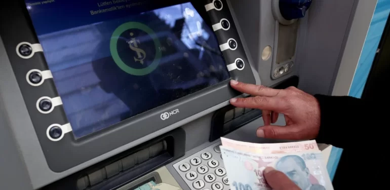 is-bankasi-atm-para-cekme-ve-yatirma-limitleri-439942
