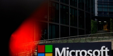 Microsoft-coktu-mu-Teams-Outlook-ve-diger-hizmetlerde-kesinti-yasaniyor-1140x760