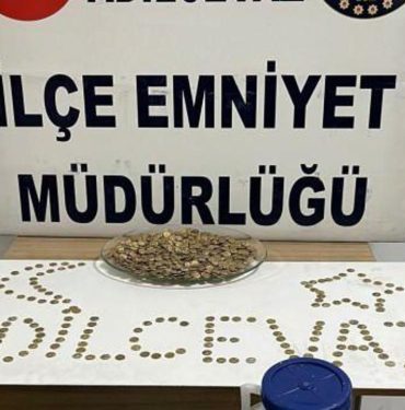 peynir_bidonunda_900_altin_sikke_ele_gecirildi_1727767159_2149