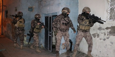 13b70faf-ed36-4175-b7c1-2b42a214bd1f