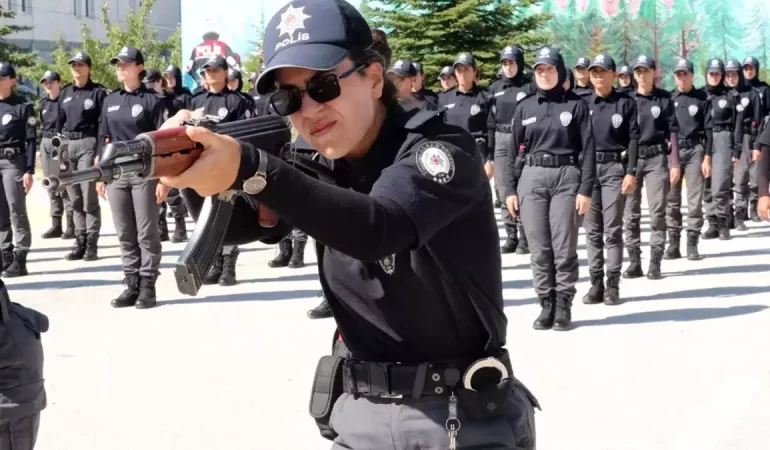 12-bin-polis-memuru-alimi-yapilacak-aranan-18053323_9056_amp