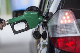 benzine-gece-yarisi-150-liralik-zam-geliyor-jlbq