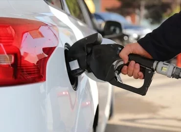 2205-benzinden-sonra-motorine-zam-geliyor-guncel-akaryakit-fiyatlari-tabela-degisiyor