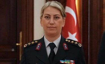 İL JANDARMA KOMUTANI GÜLDEN MAT ŞAKİR, TUĞGENERALLİĞE TERFİ ETTİ
