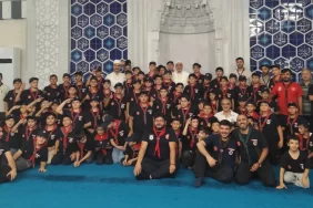 68d65a016c56b_genc-izciler-mevlid-i-nebi-kampinda-bulustu