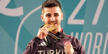 2025-11-30-eray-samdan-2-karate-federasyonu-instagram