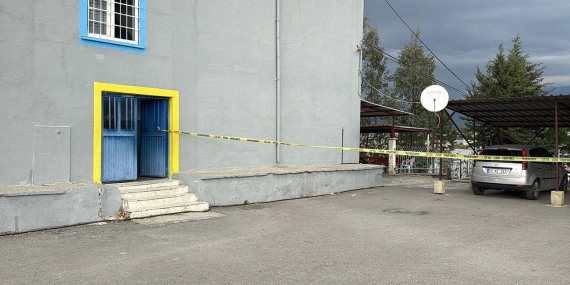 mersin-de-ortaokul-ogrencisi-okul-mudurunu-tufekle-yaraladi-gozaltina-alindi-1