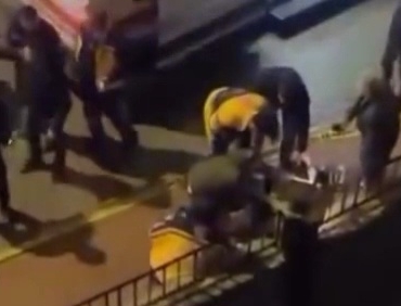 Şanlıurfa’da sokak ortasında dehşet- Önce bir kadını sonra kendini vurdu!Karaköprü’de bir kişi i(2)