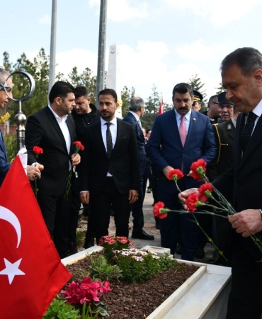 h-drw-a6-p-x-a-a-av8-s-t