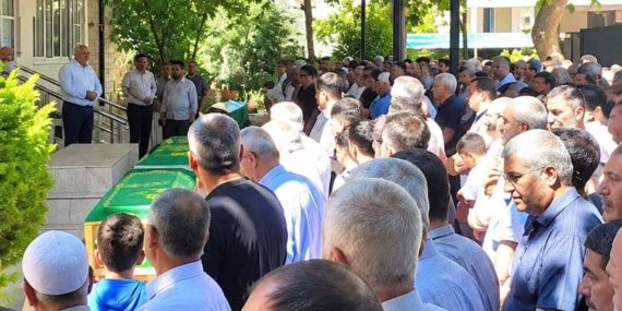 urfa-kaza-4-kisi-yan-yana-defin-edildi-4